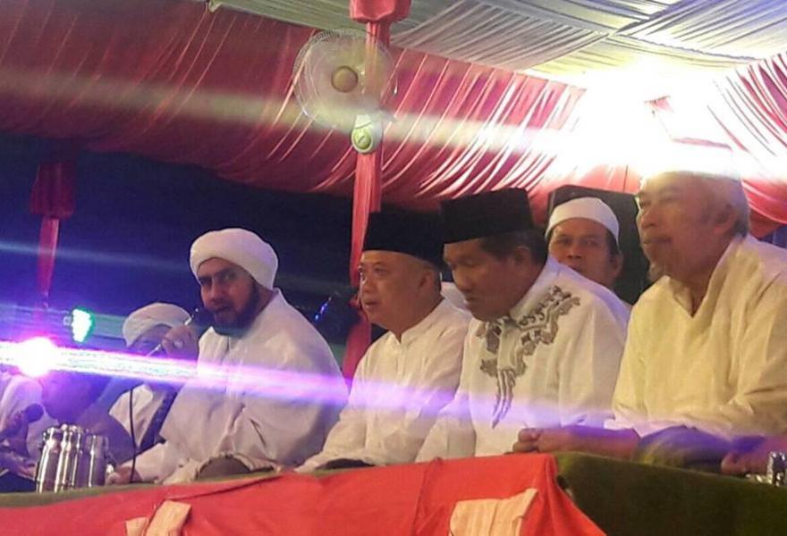 Pengajian Akbar dan Pelepasan  Jamaah Calon  Haji HDWR Tahun 2016 Bersama Habib Syech Abdul Qodir As