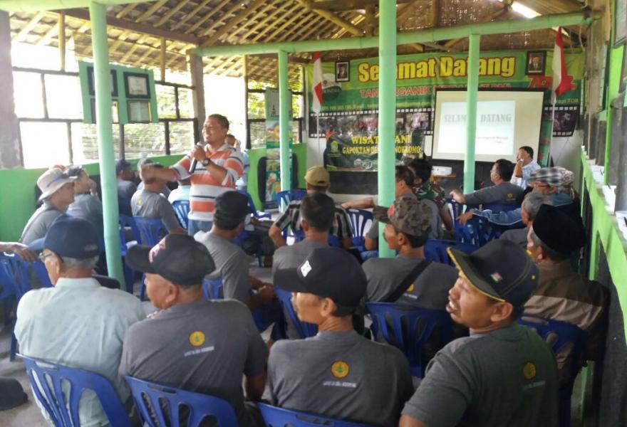 GAPOKTAN Desa Wonokromo Melaksanakan Wisata Tani