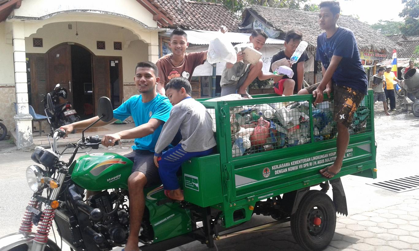 Pemanfaatan Sampah Berkah Mandiri Dusun Jejeran II Desa Wonokromo