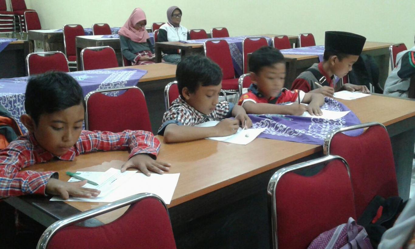 Pendampingan anak yatim Desa Wonokromo