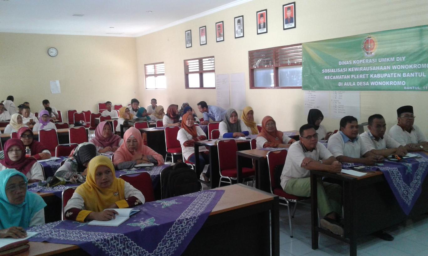 Sosialisasi Kewirausahaan UMKM Desa Wonokromo