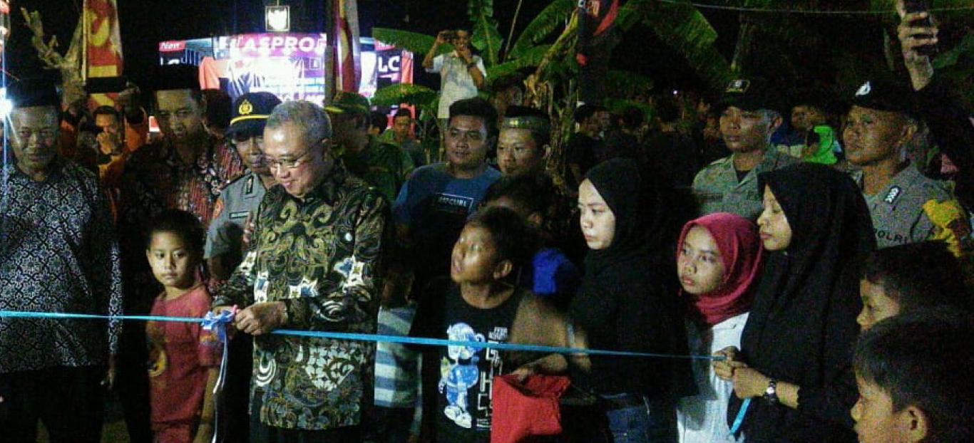 Bupati Bantul Resmikan Jalan Cor Blok Dan Pos Kamling Di Dusun Pandes II Wonokromo