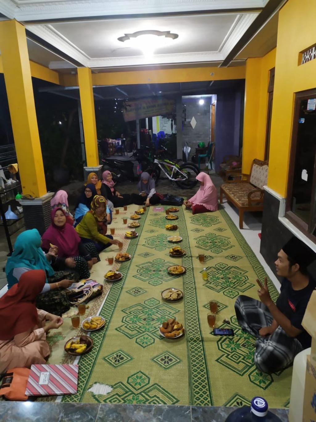 RAPAT POSBINDU BAHTERA DUSUN BRAJAN