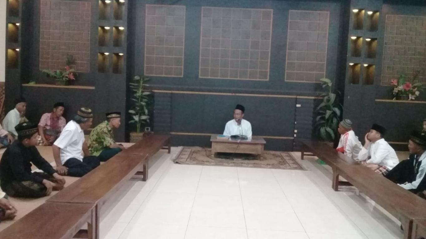 Mujahadah Rutin Malam Kemisan Dusun Wonokromo I Ajak Saling Mendoakan Sesama Muslim 