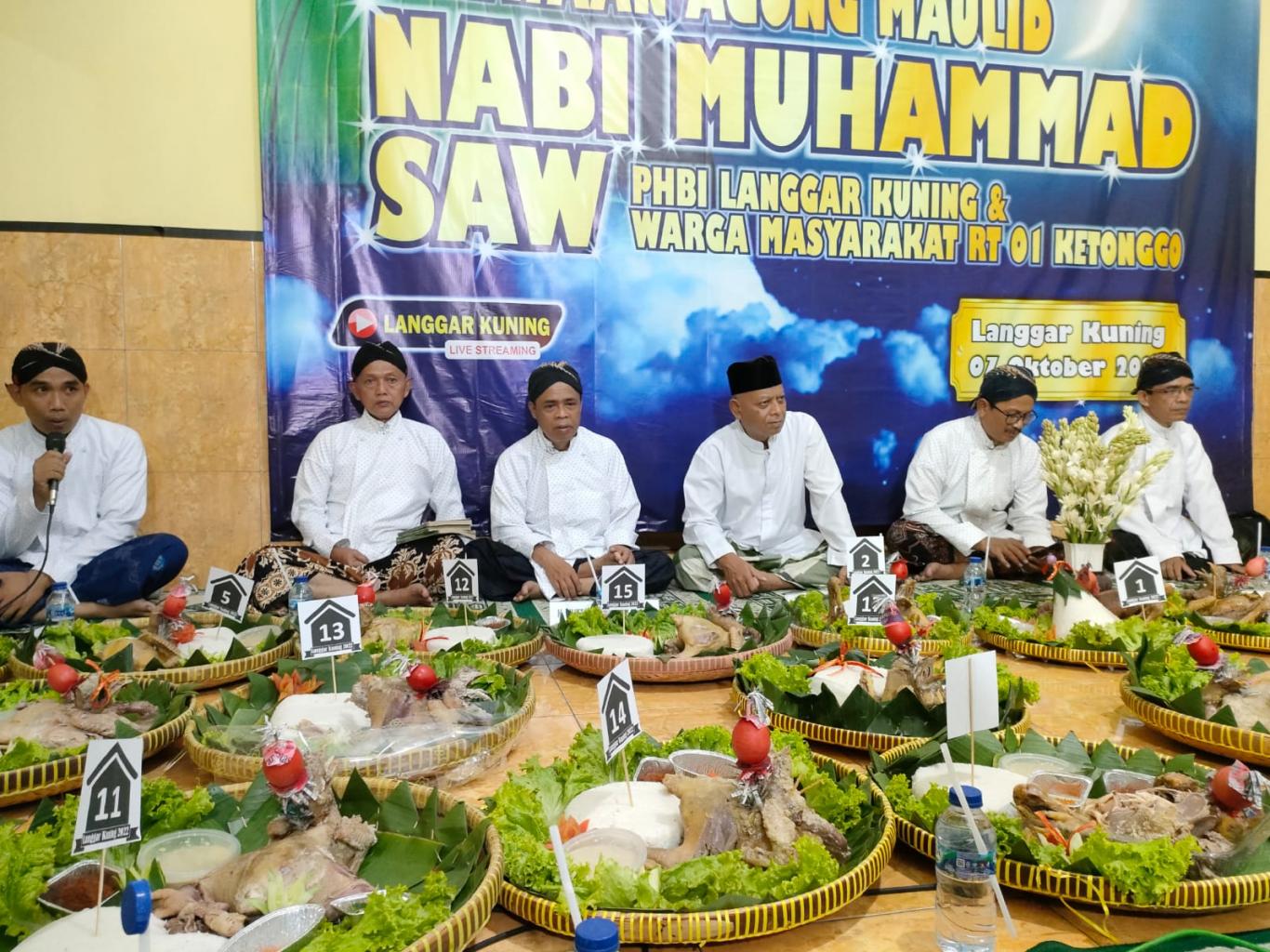Warga RT 01 Ketonggo Antusias Mengikuti Perayaan Agung Maulid Nabi Muhammad SAW Langgar Kuning Keton