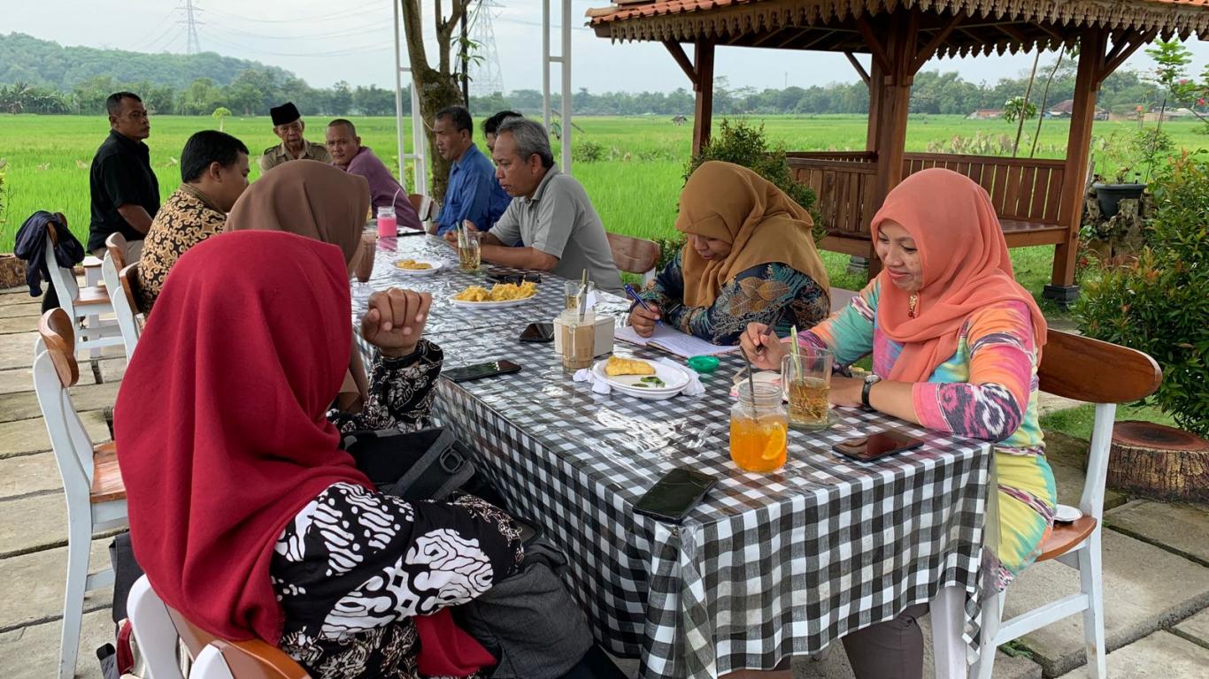 Rapat Koordinasi Staf Kalurahan Wonokromo
